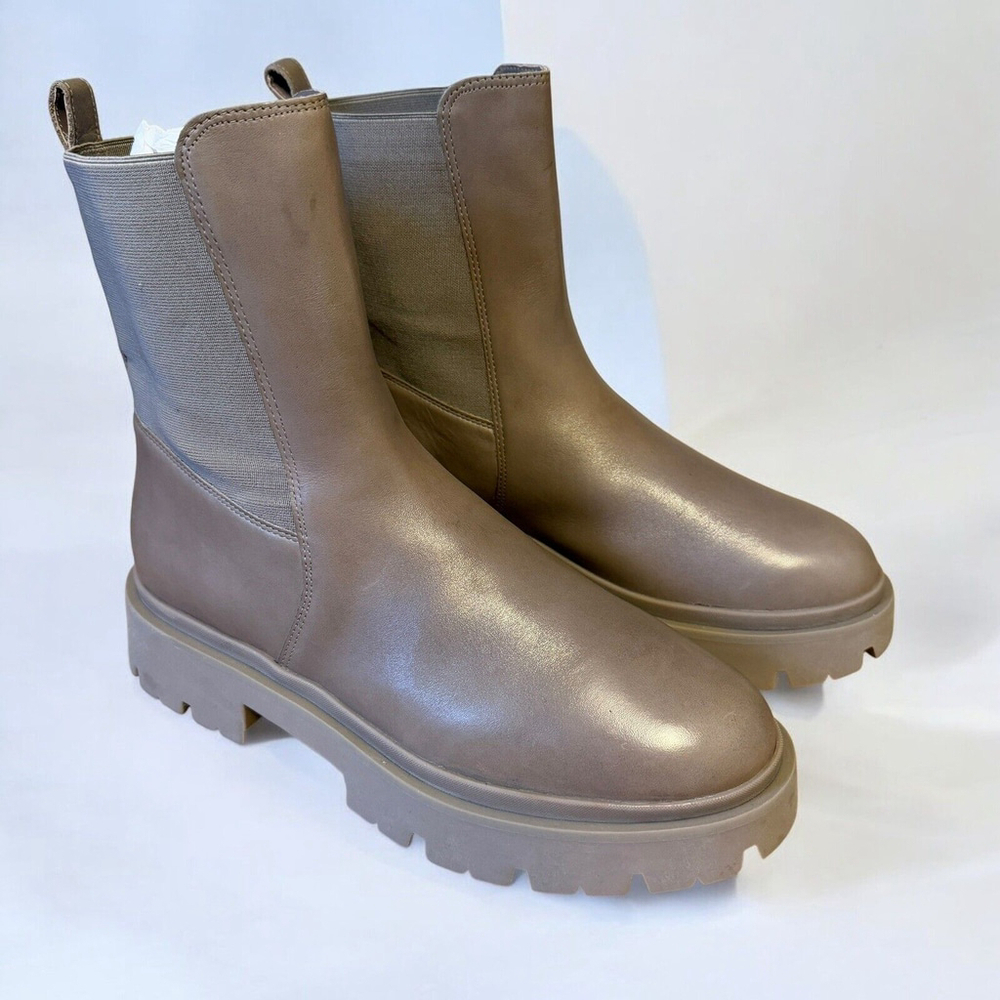 Schutz Billie Leather Lug Sole Chelsea Boots Mocaccino Size 10 NEW In Box